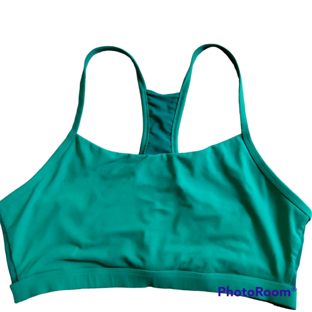 Fabletics medium impact sports bra L